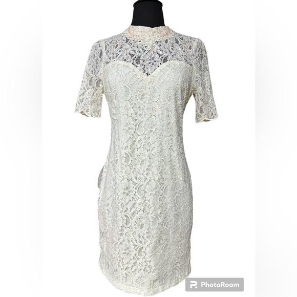 Cream Floral Lace Mini Dress NWT Size Medium - Picture 1 of 11